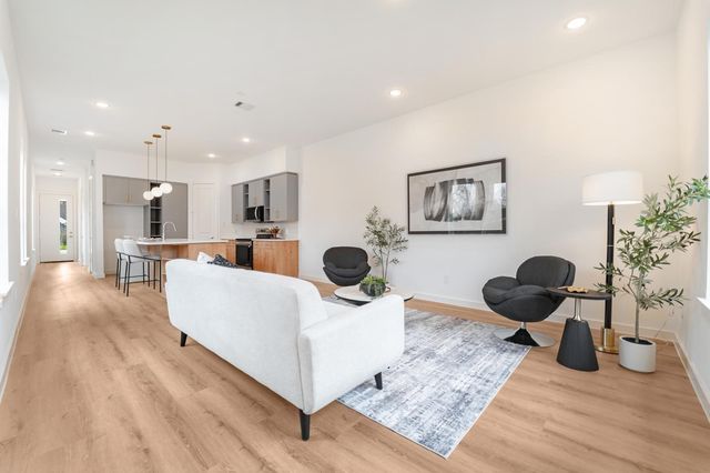 7120 Eastwood Street, Houston, TX 77021