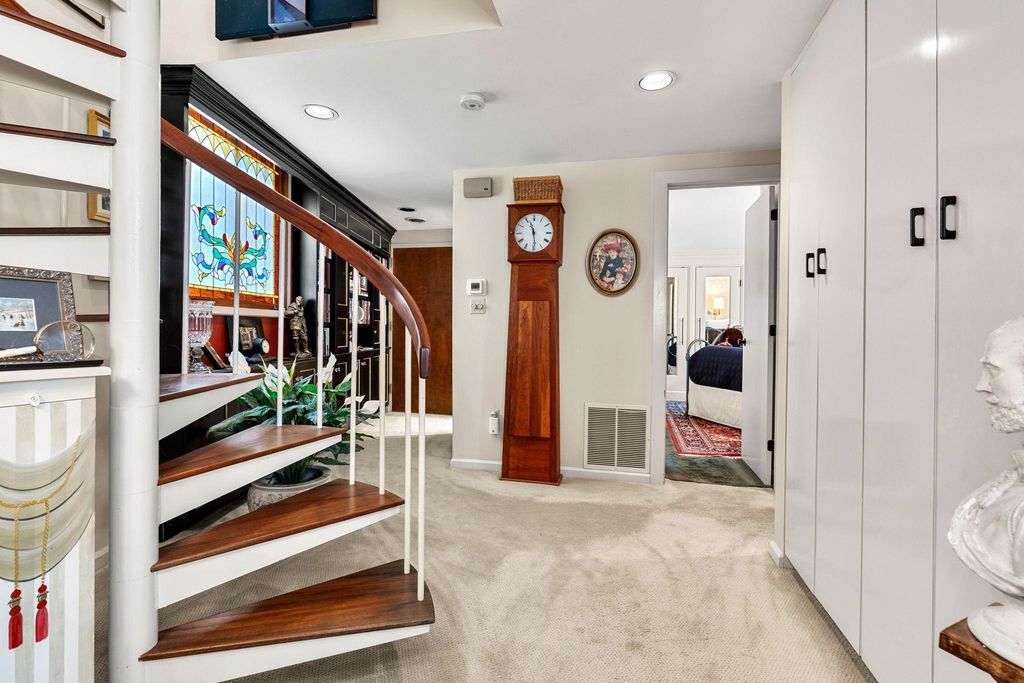Image 32 of property listing at 365 Ocean Boulevard, Hampton, NH 03842
