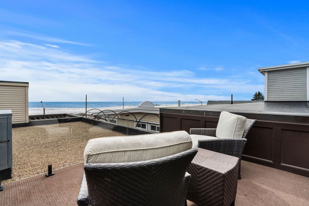 Image 35 of property listing at 365 Ocean Boulevard, Hampton, NH 03842