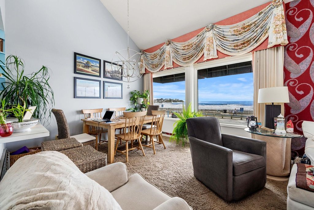 Image 37 of property listing at 365 Ocean Boulevard, Hampton, NH 03842
