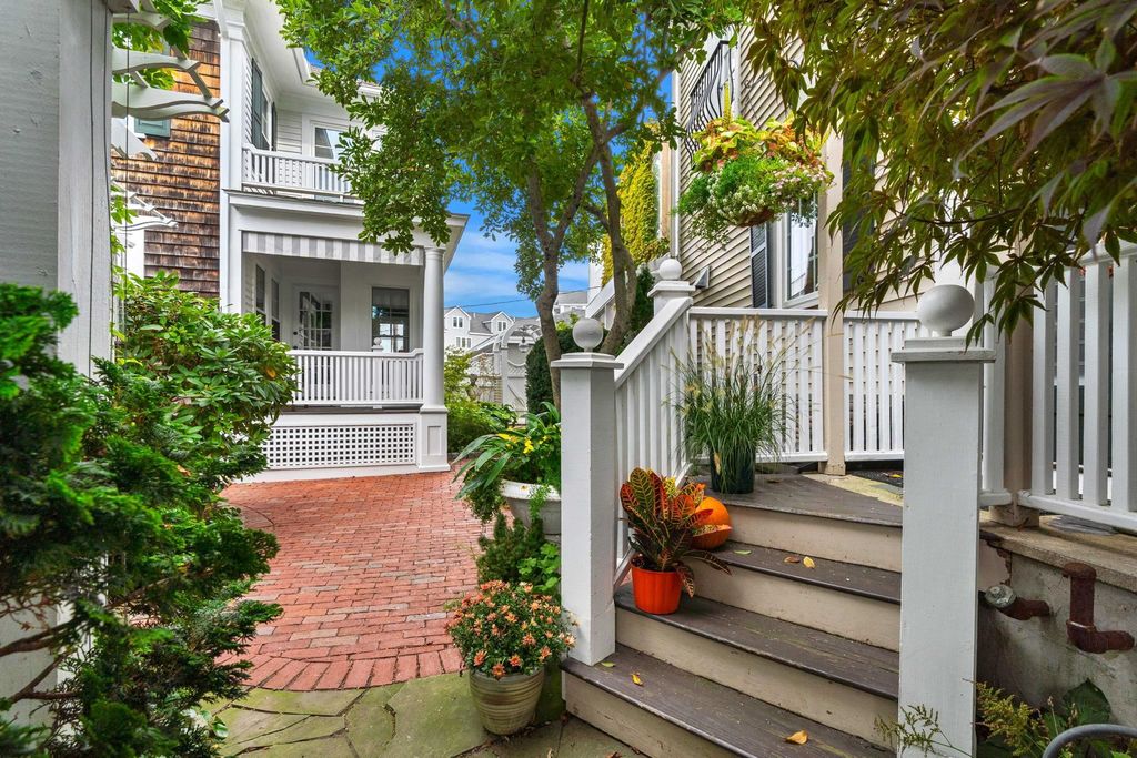 Image 42 of property listing at 365 Ocean Boulevard, Hampton, NH 03842