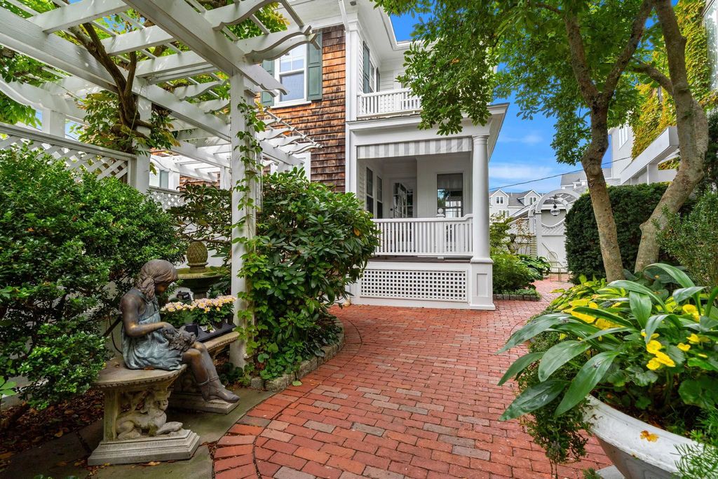 Image 43 of property listing at 365 Ocean Boulevard, Hampton, NH 03842