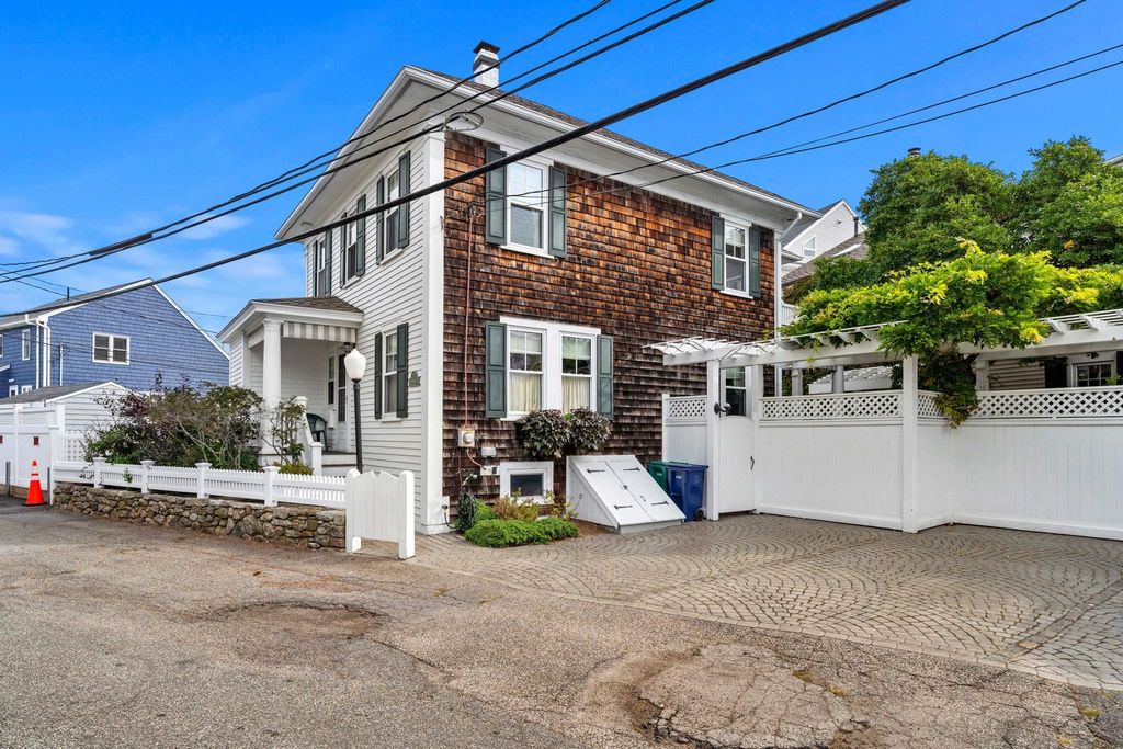 Image 46 of property listing at 365 Ocean Boulevard, Hampton, NH 03842