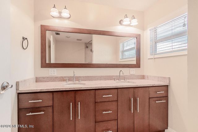 1205 16TH Street N, Jacksonville Beach, FL 32250