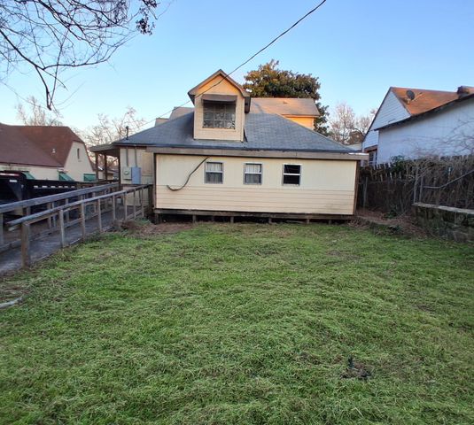 805 S Glenwood Boulevard, Tyler, TX 75701