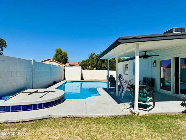 5649 W ONYX Avenue, Glendale, AZ 85302