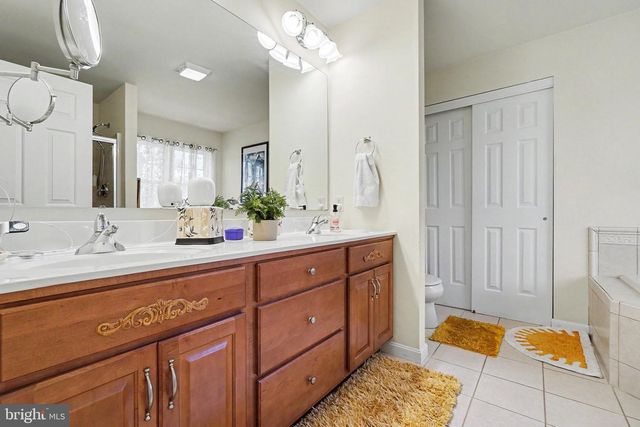 7322 COBBLE STONE DR, Harrisburg, PA 17112