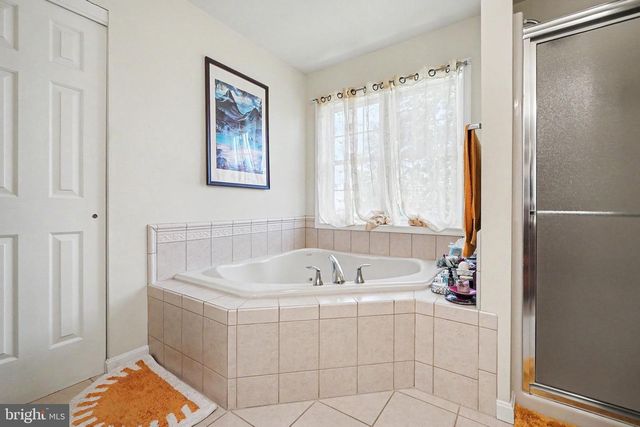 7322 COBBLE STONE DR, Harrisburg, PA 17112
