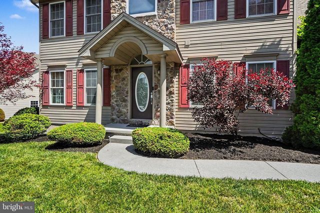 7322 COBBLE STONE DR, Harrisburg, PA 17112