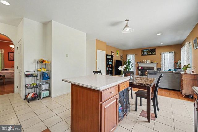 7322 COBBLE STONE DR, Harrisburg, PA 17112