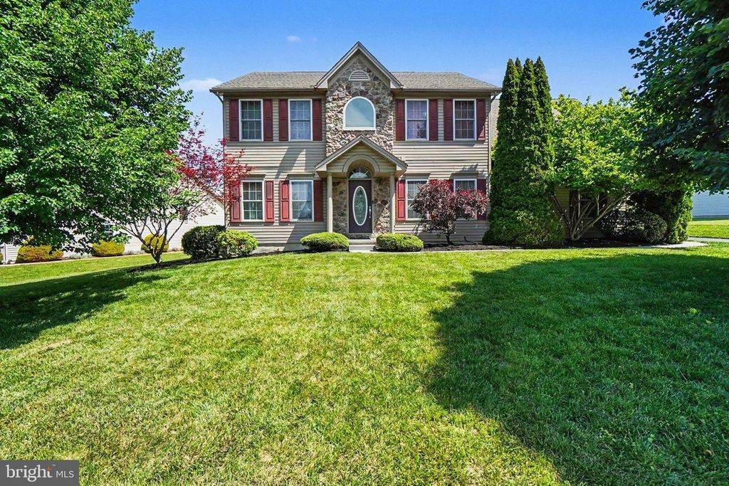 7322 COBBLE STONE DR, Harrisburg, PA 17112
