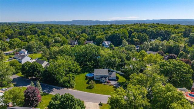 3 Fenway Drive, Colonie, NY 12211