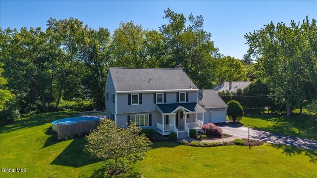 3 Fenway Drive, Colonie, NY 12211