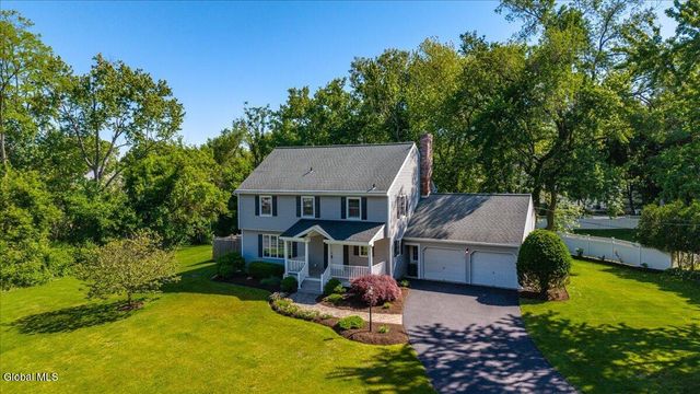 3 Fenway Drive, Colonie, NY 12211