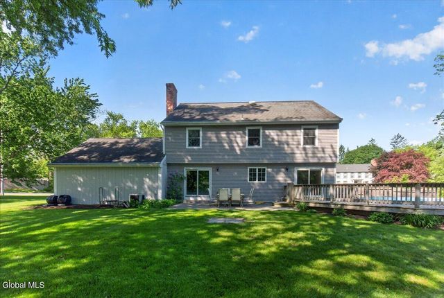 3 Fenway Drive, Colonie, NY 12211