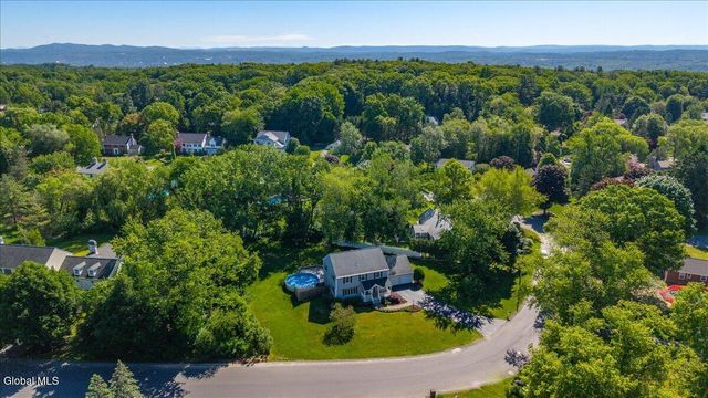 3 Fenway Drive, Colonie, NY 12211