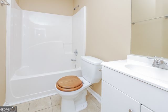 101 Bradesbury Lane, Locust Grove, GA 30248