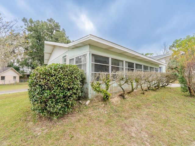 5 SPRING LAKE LANE, Ocala, FL 34472
