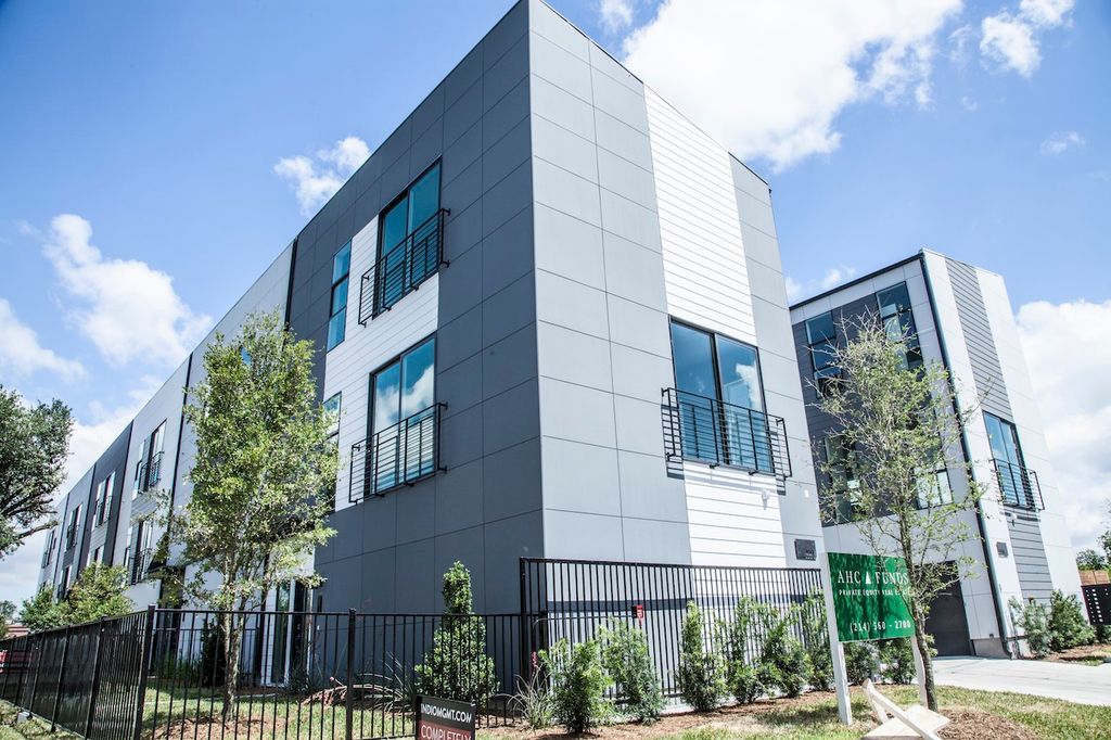 4905 Live Oak Street F, Dallas, TX 75206