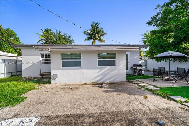 315 NW 106th ST, Miami, FL 33150