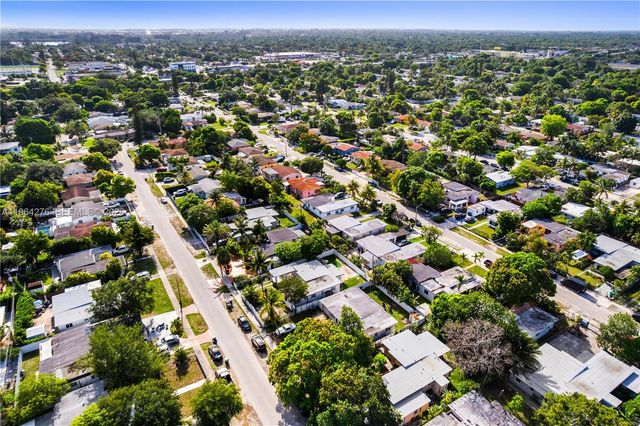 315 NW 106th ST, Miami, FL 33150