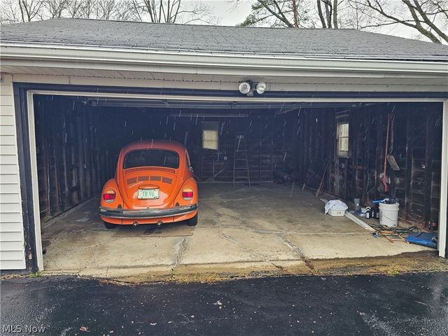 310 Cynthia Drive, Chardon, OH 44024