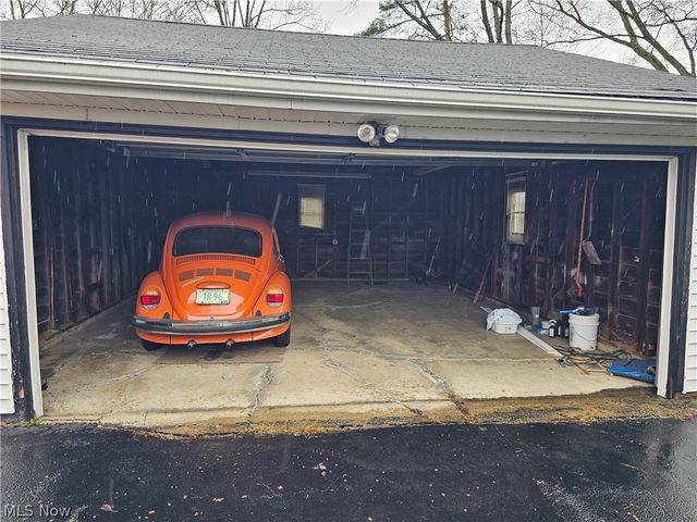 310 Cynthia Drive, Chardon, OH 44024