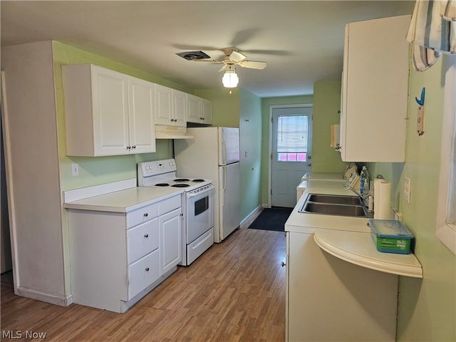 310 Cynthia Drive, Chardon, OH 44024