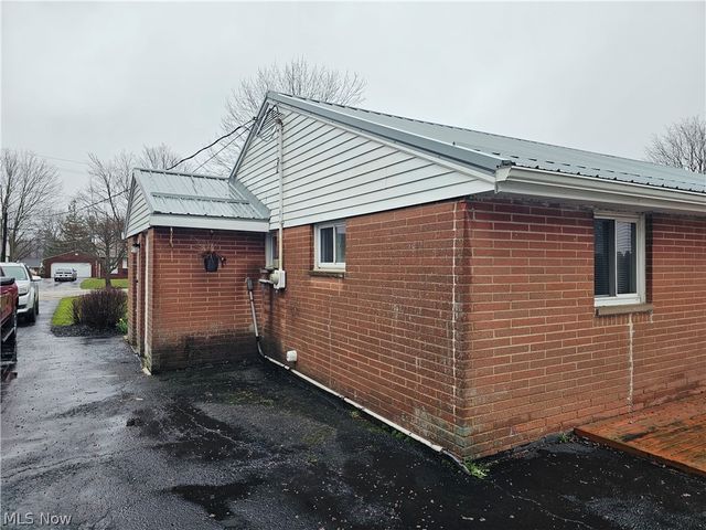 310 Cynthia Drive, Chardon, OH 44024