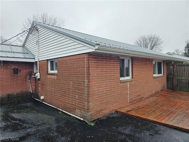 310 Cynthia Drive, Chardon, OH 44024