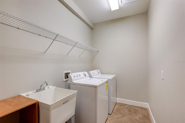 8280 VARENNA DRIVE, Sarasota, FL 34231