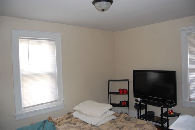 239 E 25TH Street, Erie, PA 16503