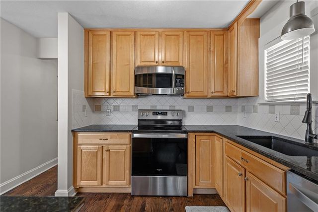 620 W 60TH Terrace, Kansas City, MO 64113