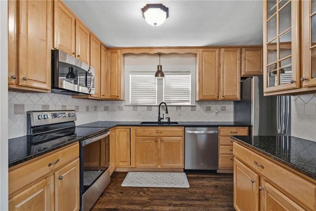 620 W 60TH Terrace, Kansas City, MO 64113