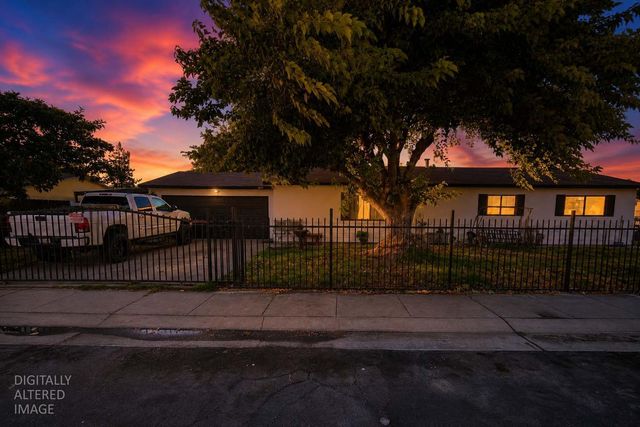 469 Orlando Ln, Lathrop, CA 95330