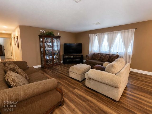 469 Orlando Ln, Lathrop, CA 95330