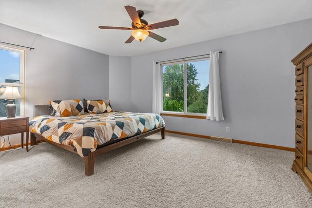 2554 S Sterling CIRCLE, East Troy, WI 53120