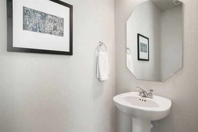 113 Stone Canyon DR, Georgetown, TX 78628