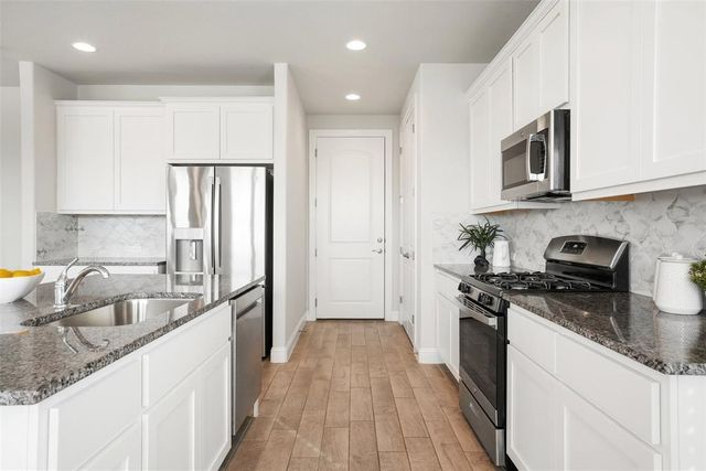 113 Stone Canyon DR, Georgetown, TX 78628