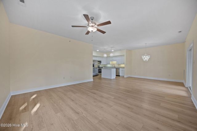 200 Lighthouse Lane B3, Swansboro, NC 28584