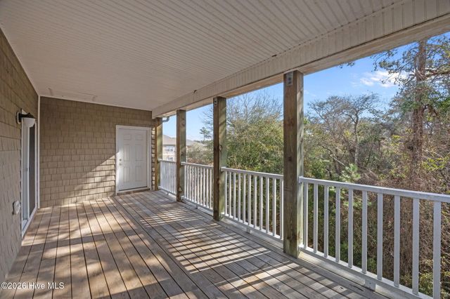 200 Lighthouse Lane B3, Swansboro, NC 28584