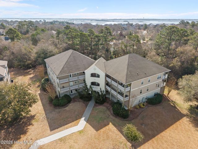 200 Lighthouse Lane B3, Swansboro, NC 28584