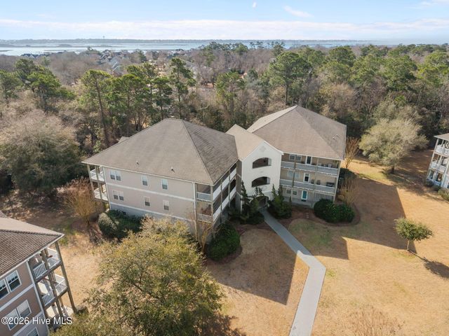 200 Lighthouse Lane B3, Swansboro, NC 28584