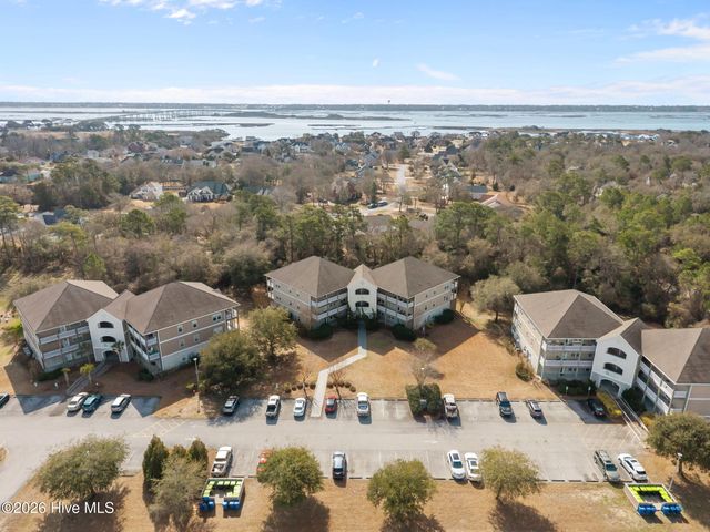 200 Lighthouse Lane B3, Swansboro, NC 28584