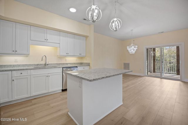 200 Lighthouse Lane B3, Swansboro, NC 28584