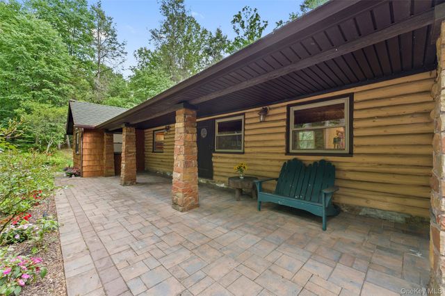 25 Cabin Ridge Road, Chappaqua, NY 10514