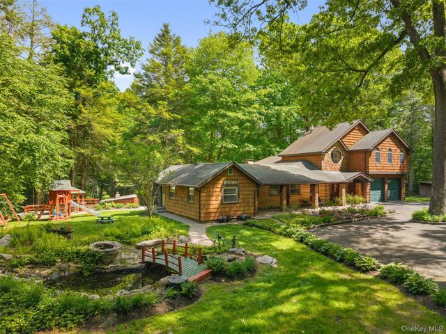 25 Cabin Ridge Road, Chappaqua, NY 10514