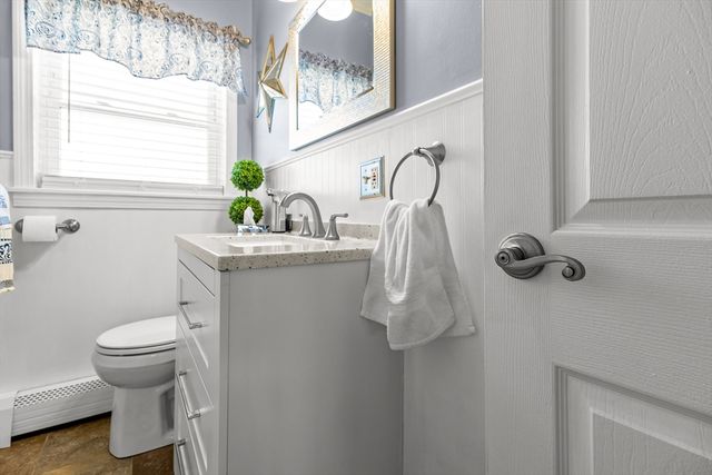 17 Mowry Ave, Cumberland, RI 02864