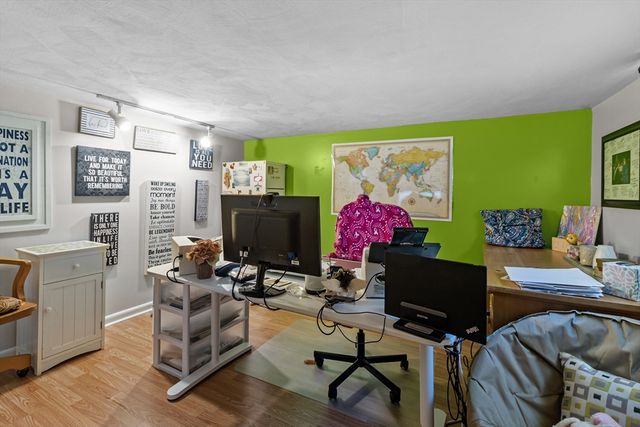 17 Mowry Ave, Cumberland, RI 02864