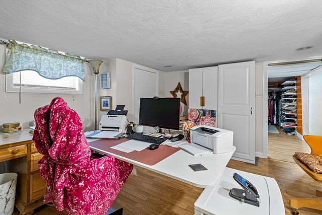 17 Mowry Ave, Cumberland, RI 02864